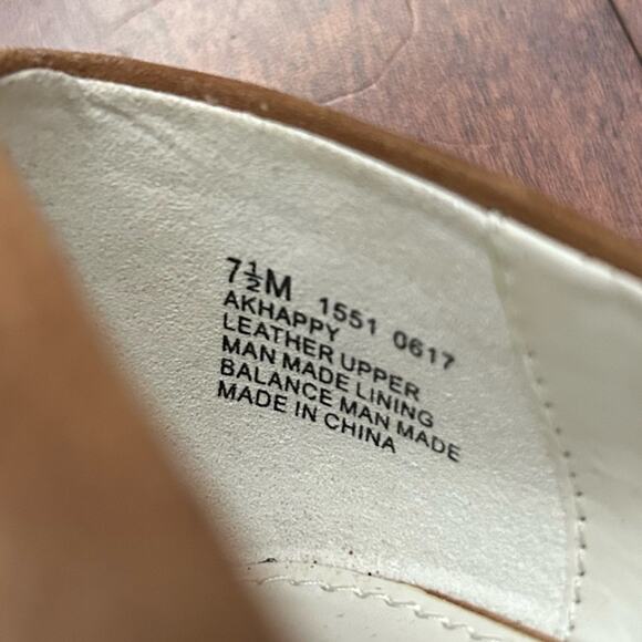 Anne Klein “Happy” Suede Block Heel Pump w/ Gold Tipped Pom Pom On Toe, Size 7.5 - Picture 12 of 14